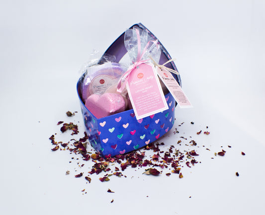 Lots Of Love Gift Set